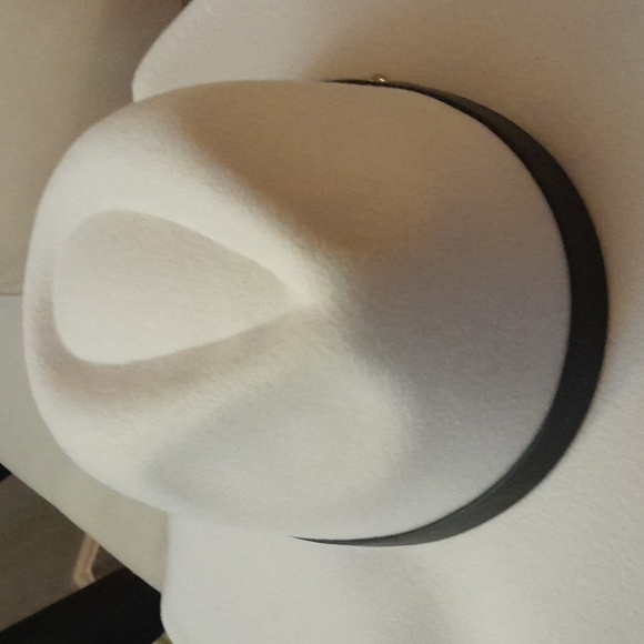 🌺ORCHID LOVE CREAM COLORED Hat - Picture 8 of 9